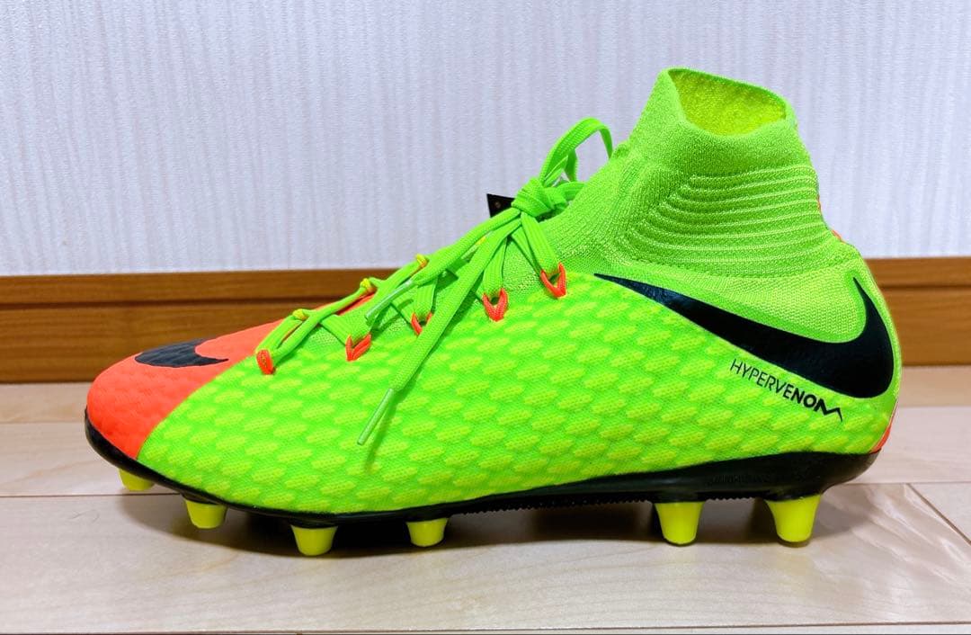 新品タグ付き◎送料込み/匿名配送◎ ナイキ ハイパーヴェノム ファタル III
