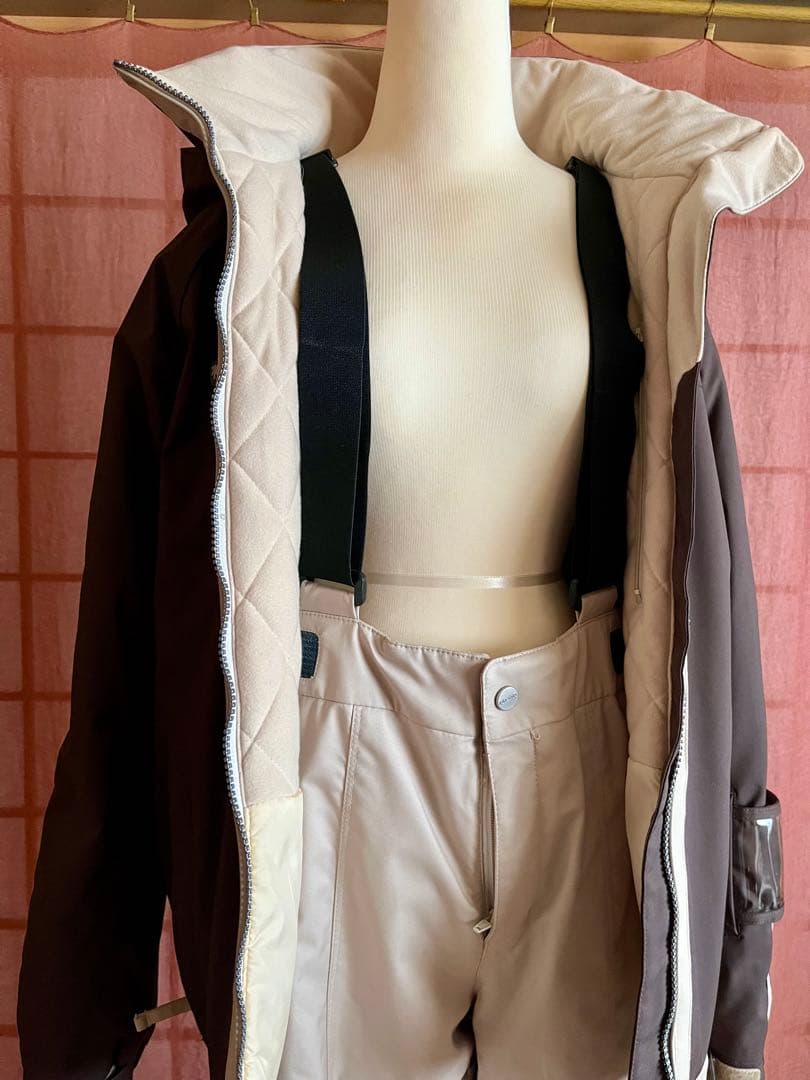 女性用スノーボードウェア（ブラウン/ベージュ）