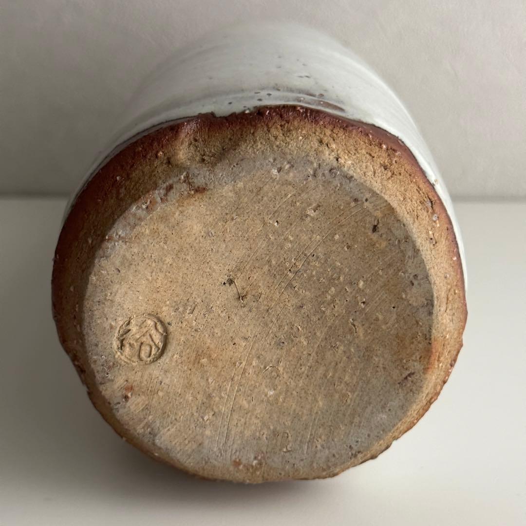 岡田裕 萩 窯変 耳付き 花器 花入 共箱岡田裕 萩 窯変 耳付き 花器 花