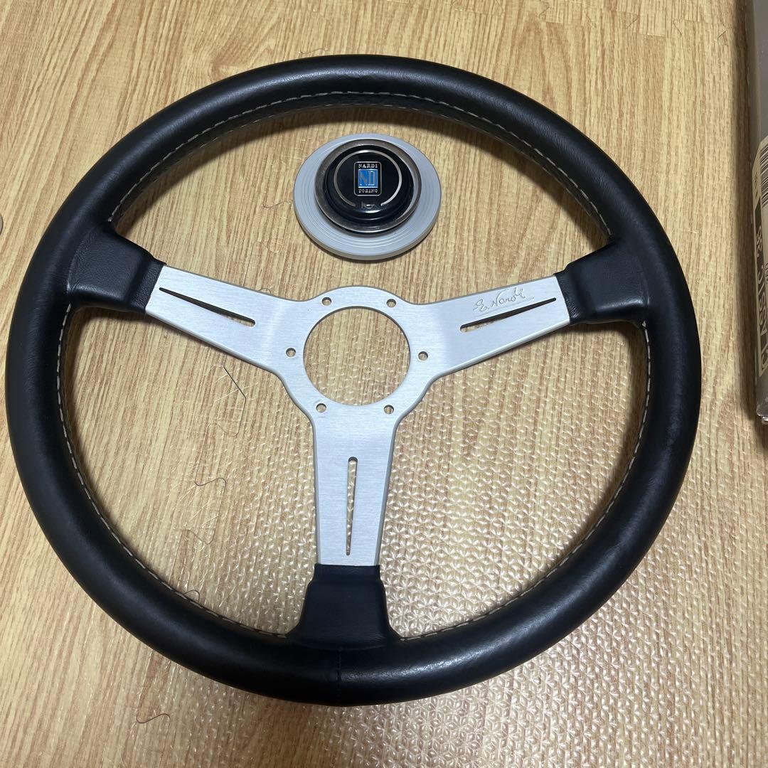 ナルディ NARDI 正規品 ステアリング 36パイ レザー クラシック NARDI 日本正規品 ナルディ CLASSIC(クラシック) 360mmステアリング