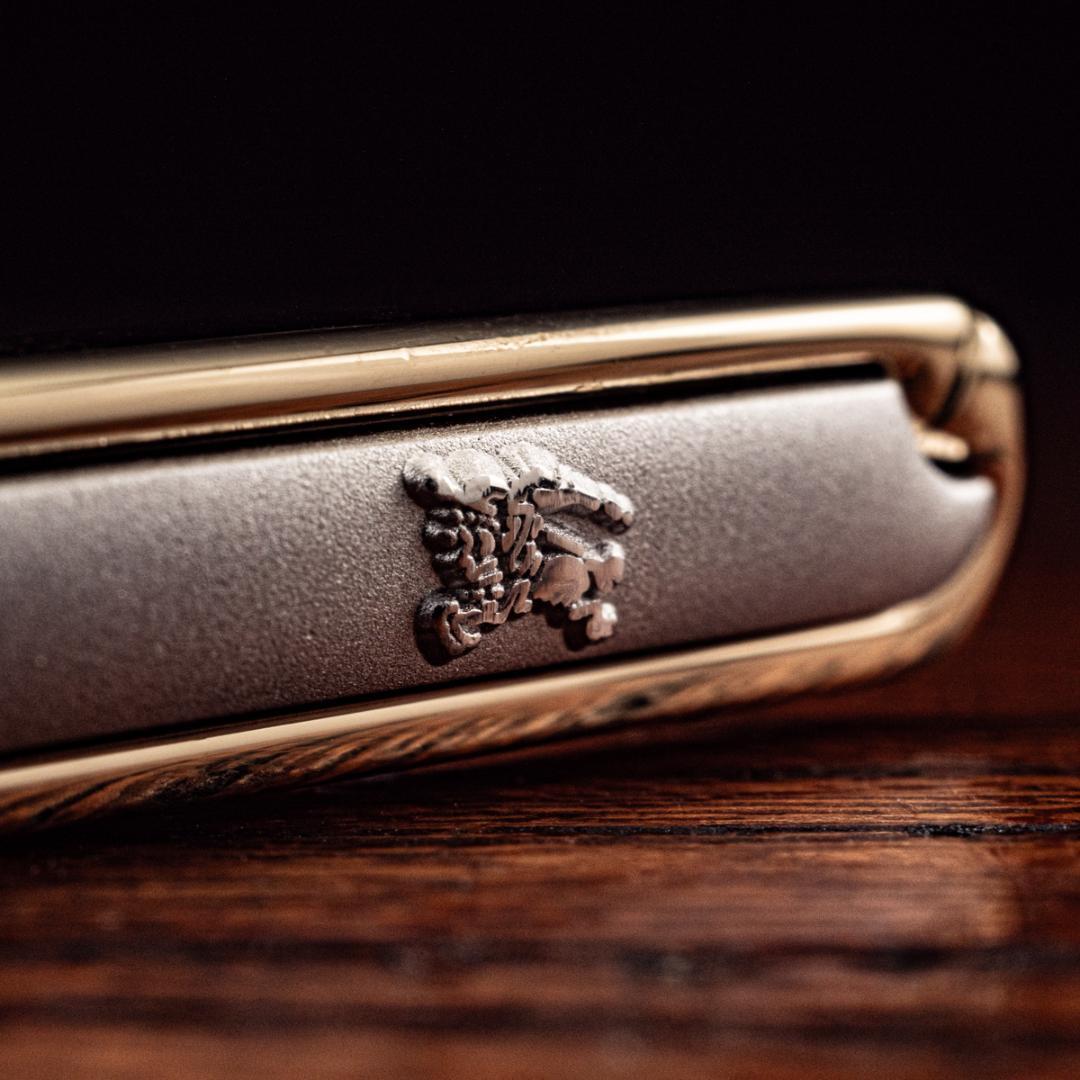 英国王室御用達】 バーバリー 精密彫金 ネクタイピン Burberry