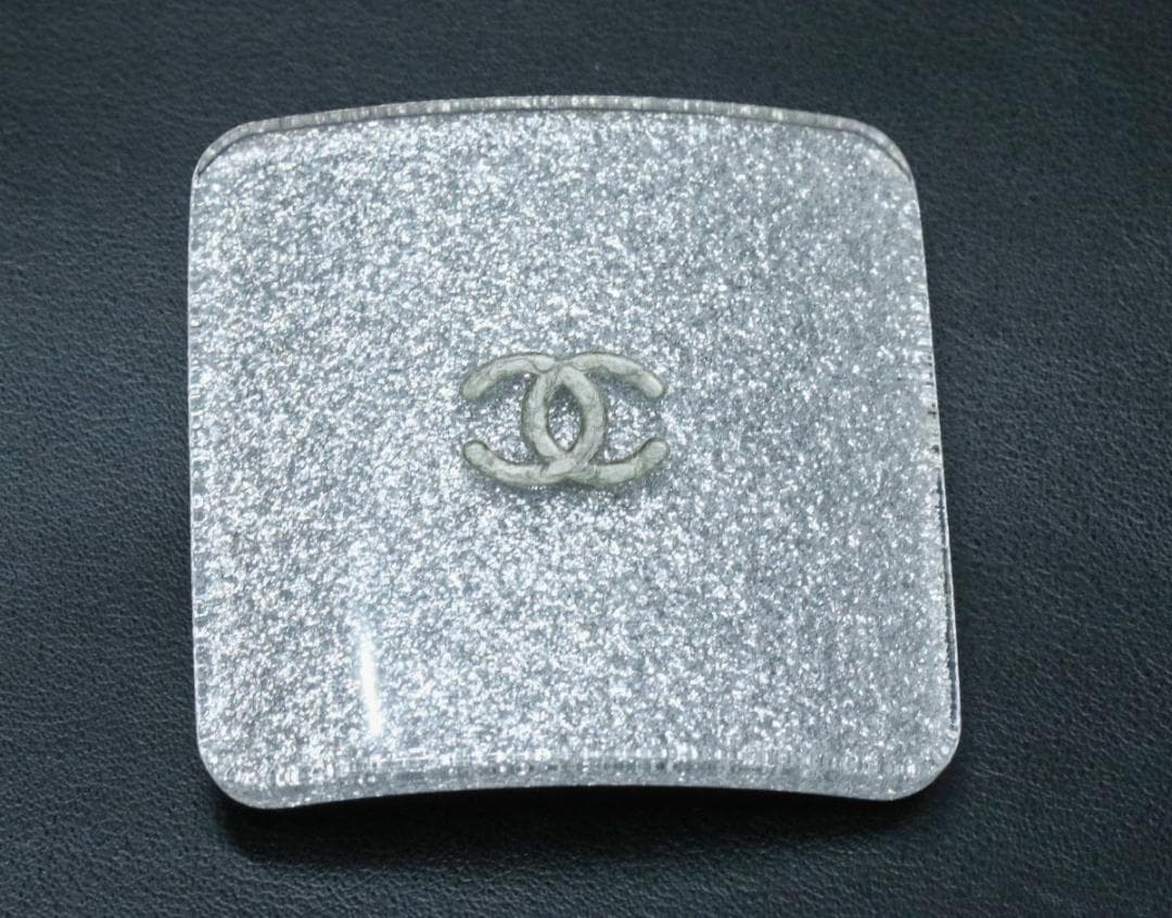 シャネル 00 バレッタ シルバーラメ スクエア ココ ヘアアクセサリーの