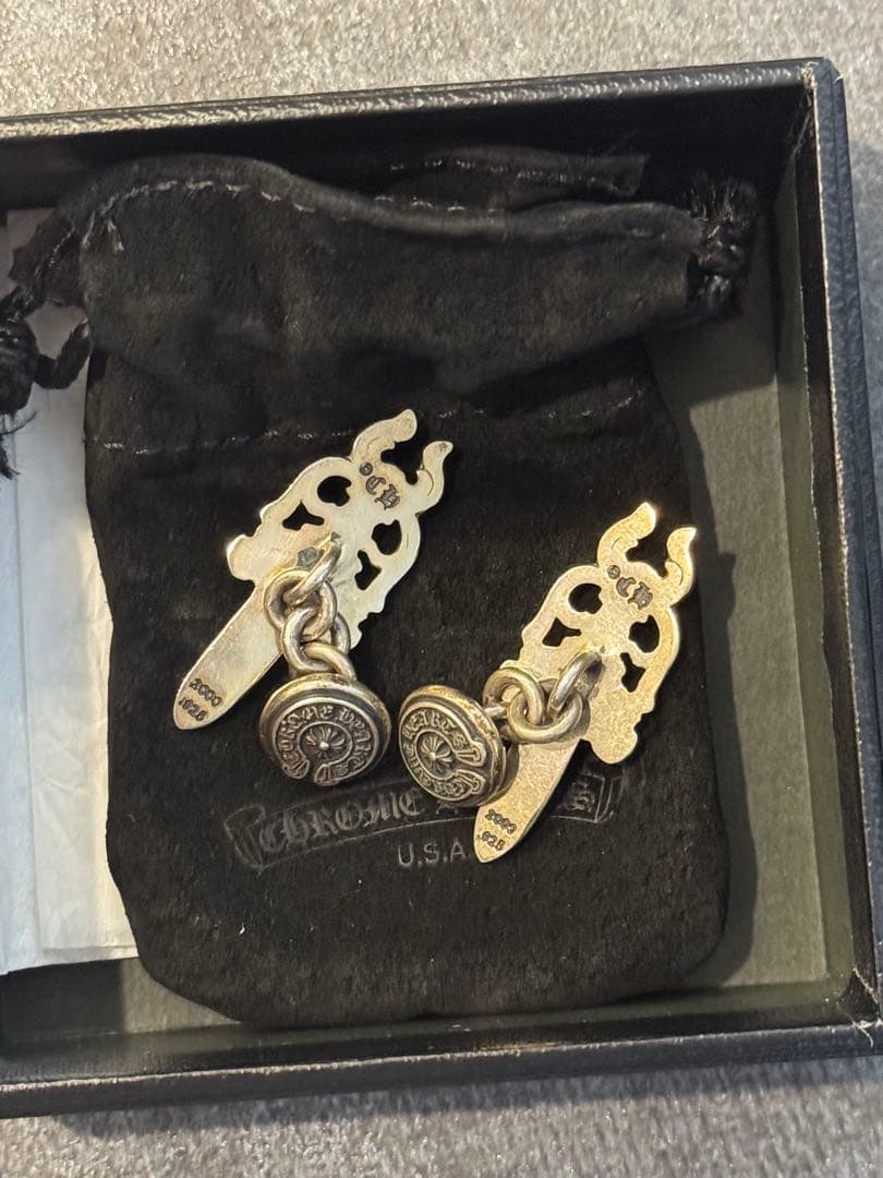 クロムハーツ ダガー ロゴ ホースシュー カフス SV925