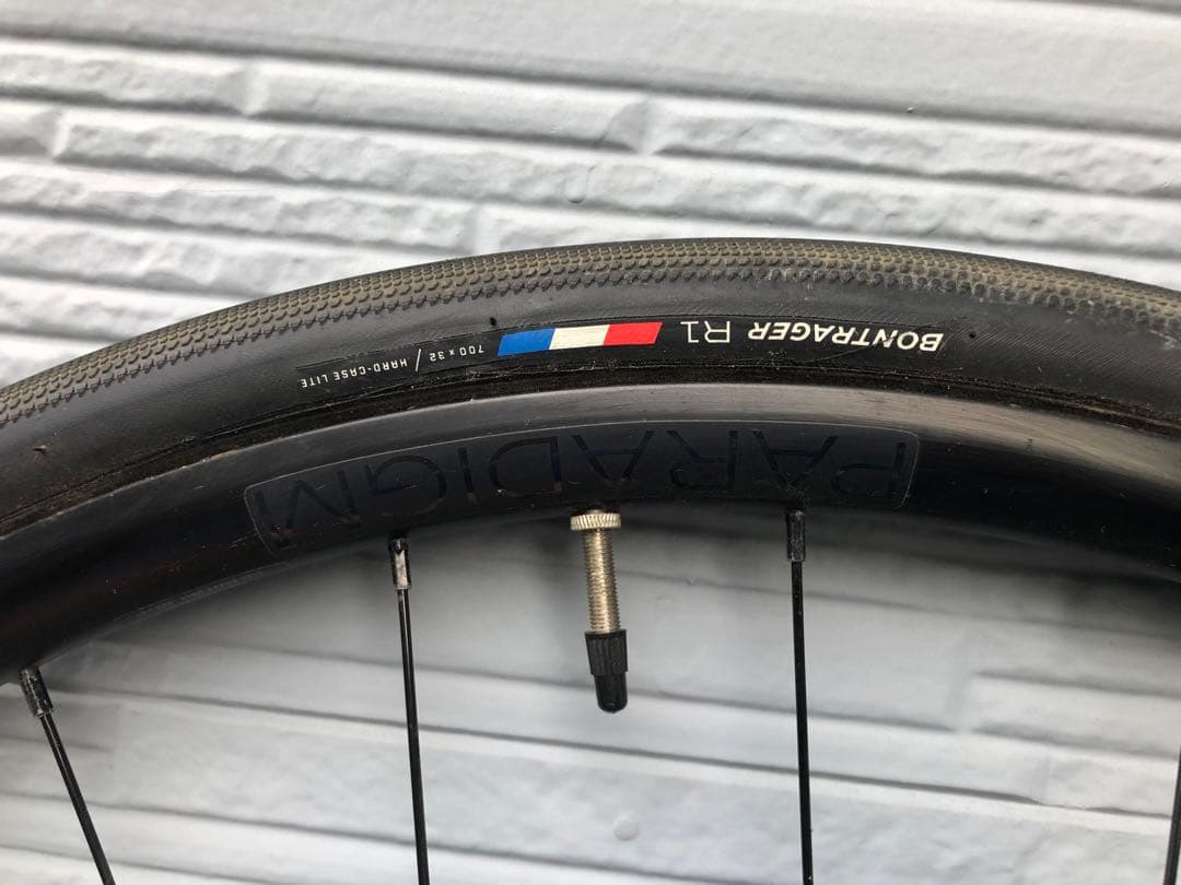 Bontrager Paradigm TLR ホイール前後セット　ディスク