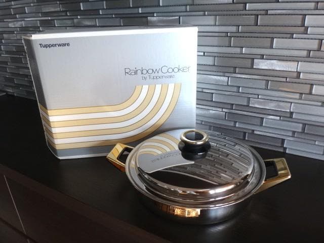 新品未使用★タッパーウェア★26cm浅鍋★2.8L★Tupperware