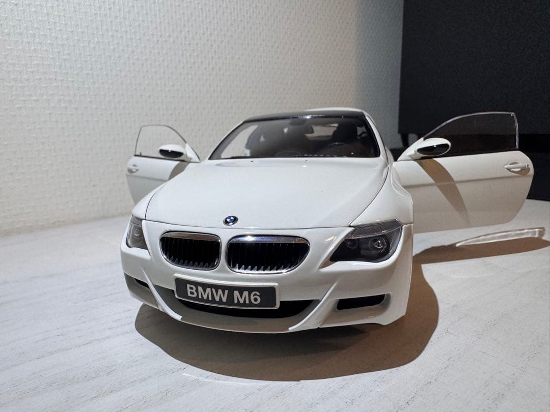 KYOSHO BMW M6 Coupe 1:18 ホワイト - メルカリ