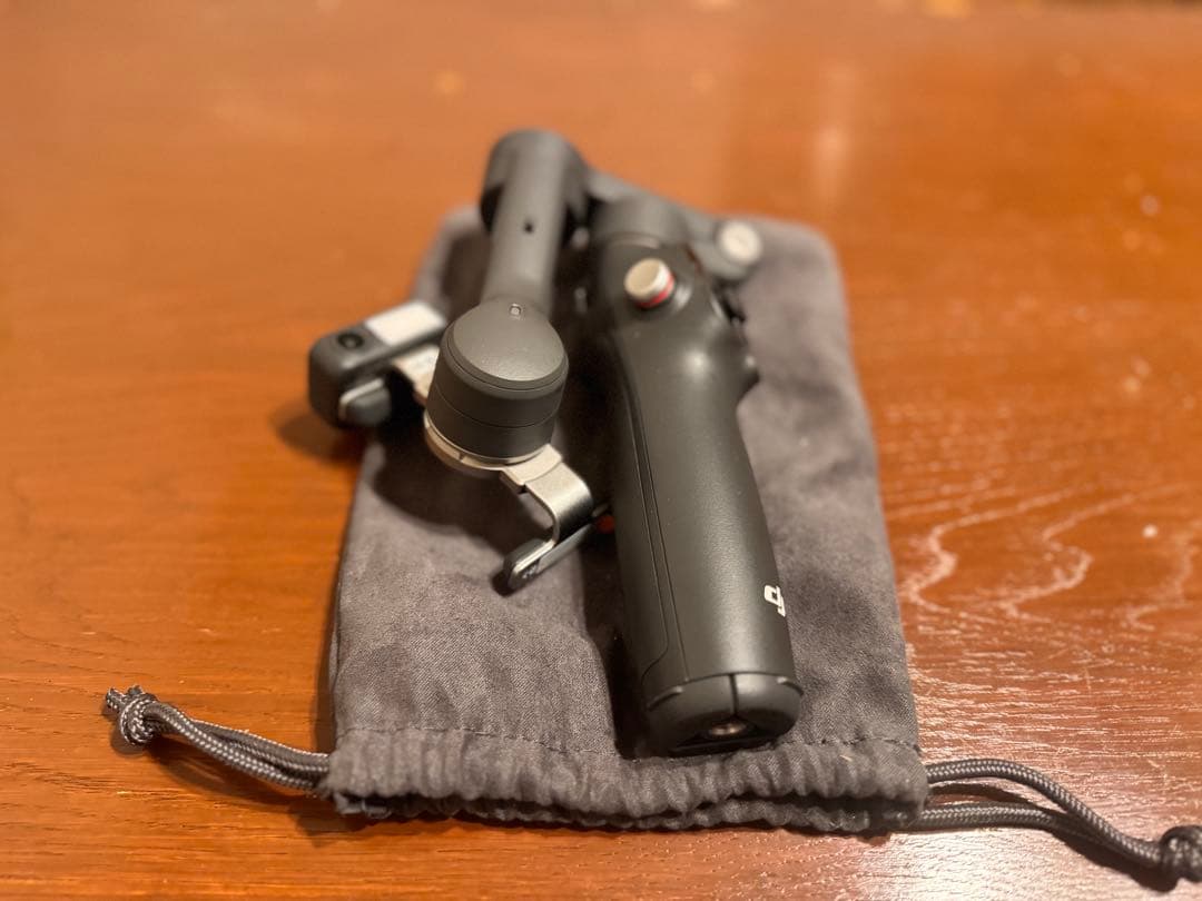 DJI スマホ ジンバル 7P ジンバルスタビライザー 10時間使用 スマホ