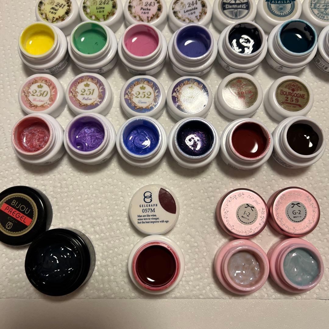 ⭐︎ベラフォーマ　カラージェル32色 ⭐︎ベラネイル　3色　⭐︎プリジェルビジュー等