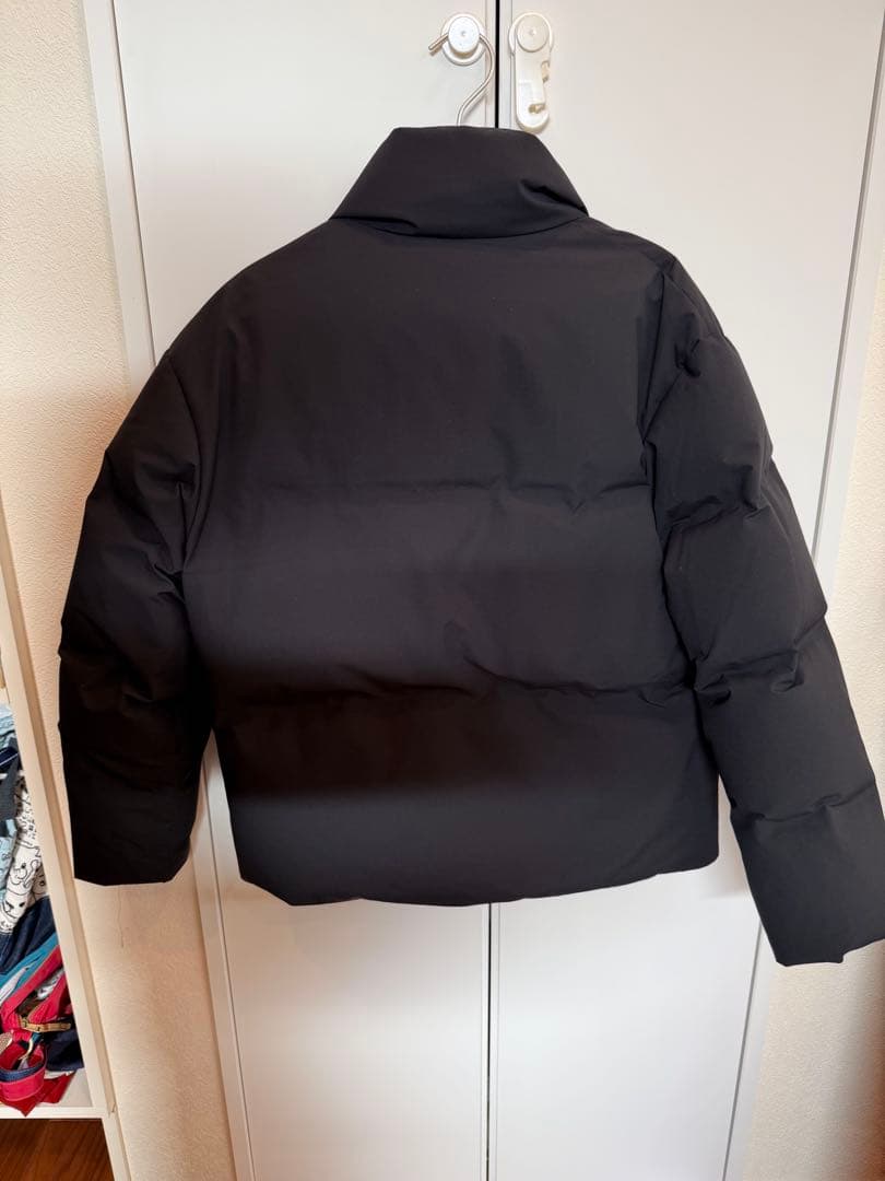 【M】UNIQLO ユニクロ シームレスダウンジャケット ブラック2025年