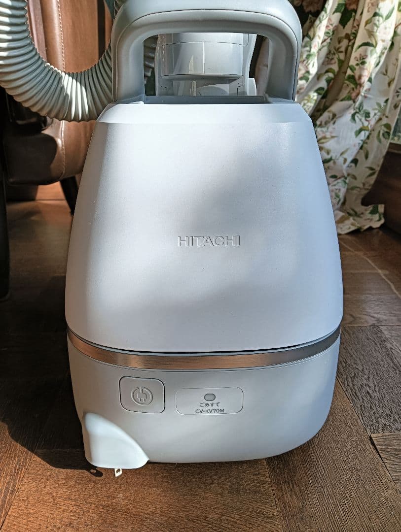 2025年製　HITACHI 掃除機 CV-KV70M(W)　日立