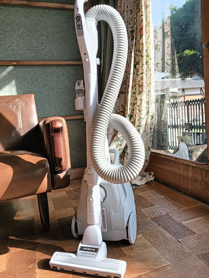 2025年製　HITACHI 掃除機 CV-KV70M(W)　日立