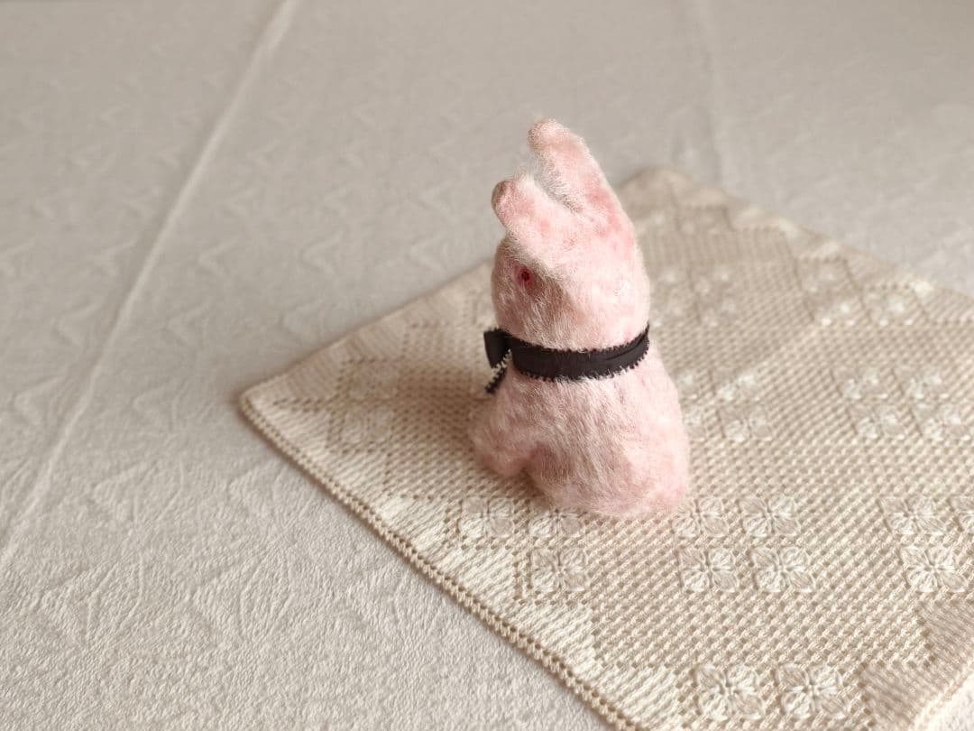 vintage rabbit ୨୧ フォルムの可愛い ピンクの ウサちゃん