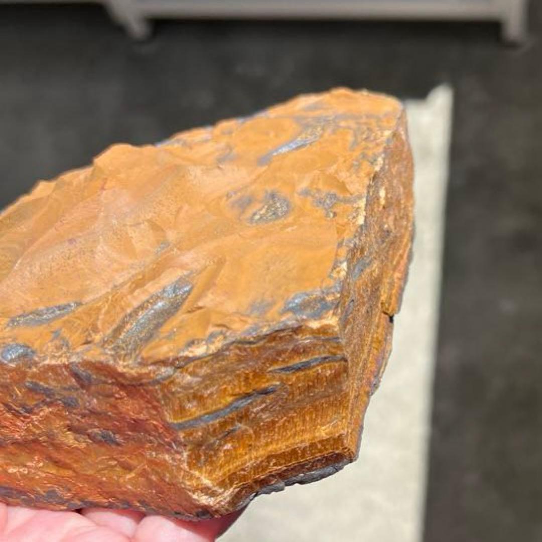 虎目石 タイガーアイ 原石 1.6kg 【完全天然•非加工】