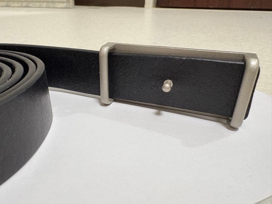 MM6 黒レザー ベルト バックル