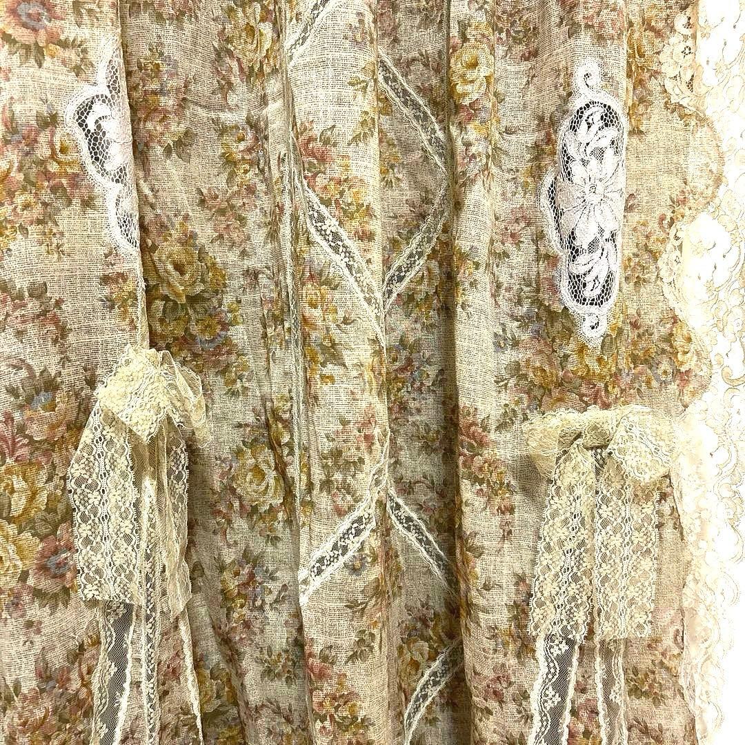 貴重　さえらアキアカネ　カーテン