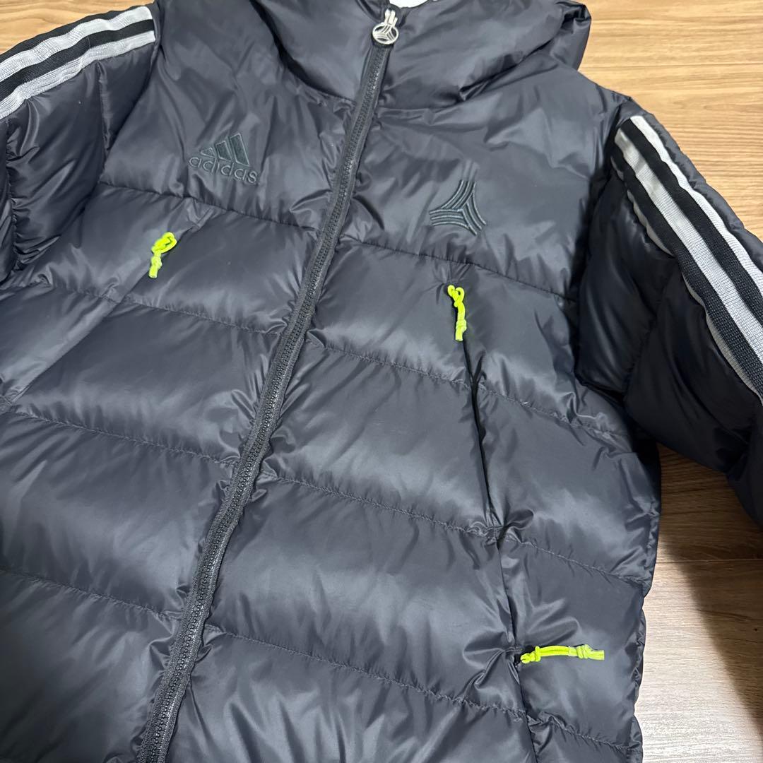 adidas フード付きダウンコート ブラック