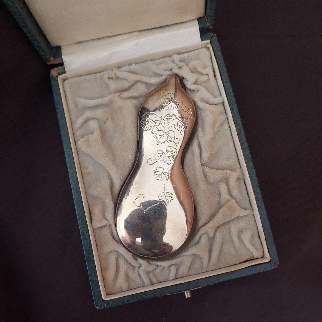 秦銀器店 京都四條 銀製 片切彫り爪楊枝入れ昭和 10年 1935年記念品