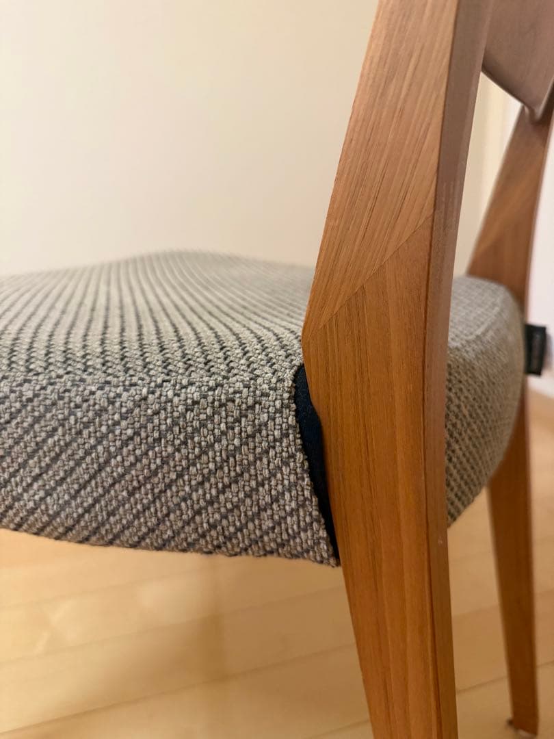 【カリモク家具】　ダイニングチェア