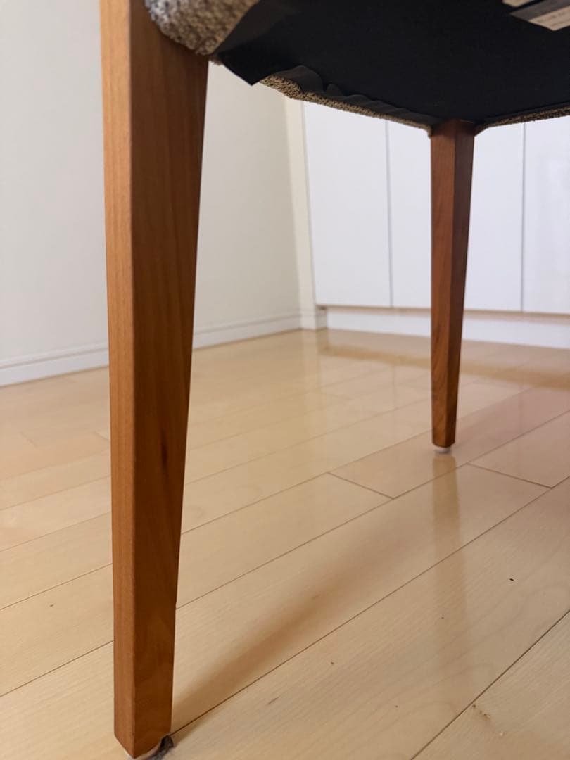 【カリモク家具】　ダイニングチェア