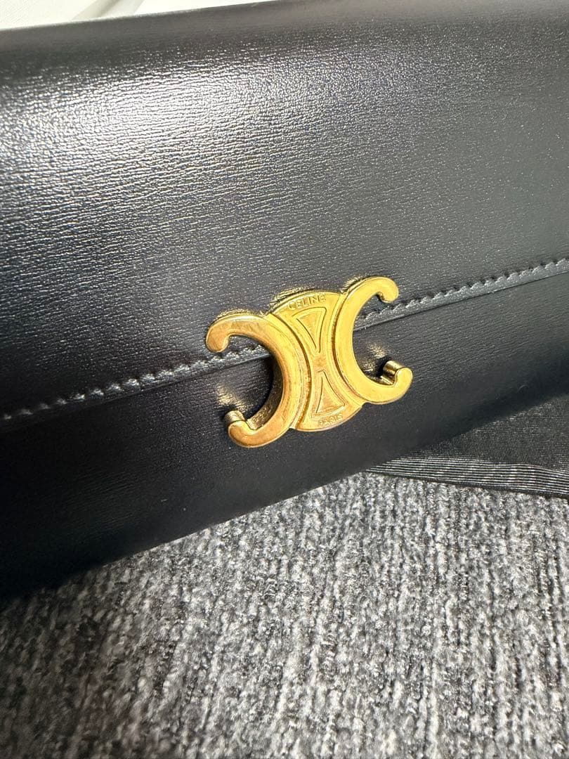 【匿名配送】セリーヌトリンオフ長財布黒レザー