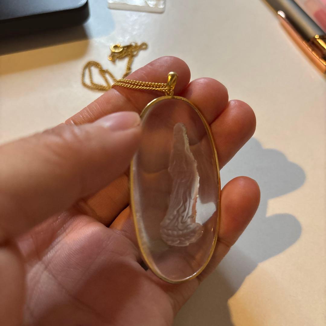 これは！観音様の水晶！持ってるだけでも！不思議なパワー！慈悲！