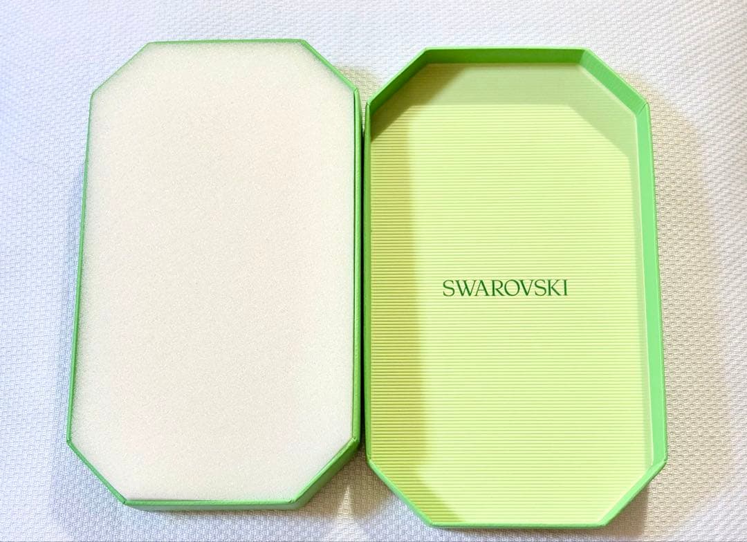 SWAROVSKI シルバー グリッターケース　iPhone14pro ケース