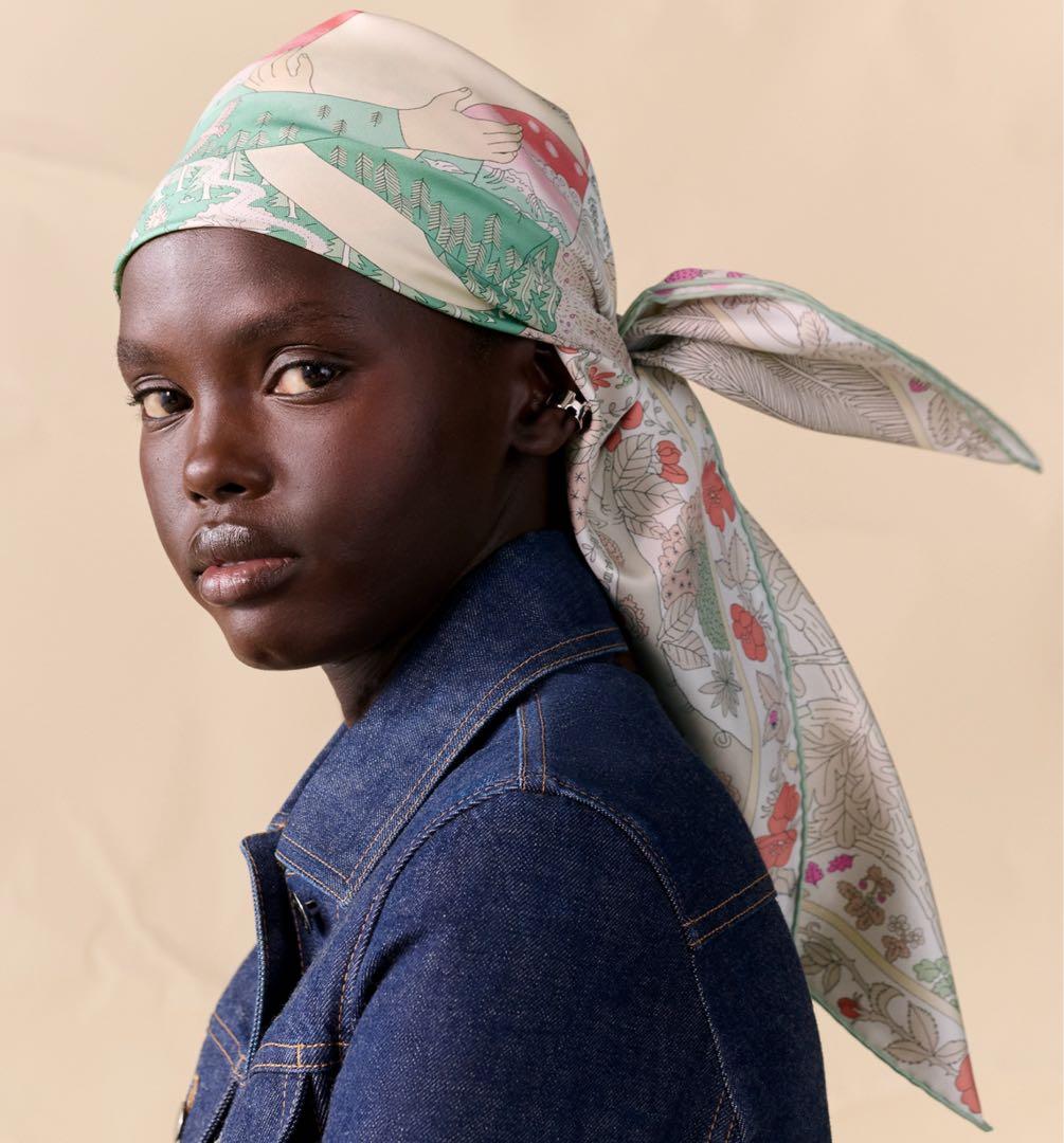 ⭐️新品⭐️HERMES エルメス カレ 90 《セレーヌの腕の中で》 25SS