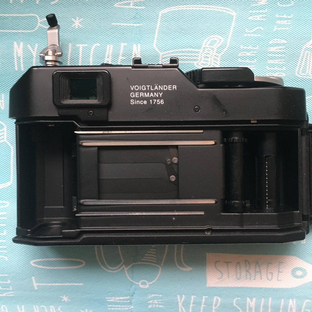 《難あり実用》 ベッサR コシナ フォクトレンダー、箱・取説・付属ストラップ付