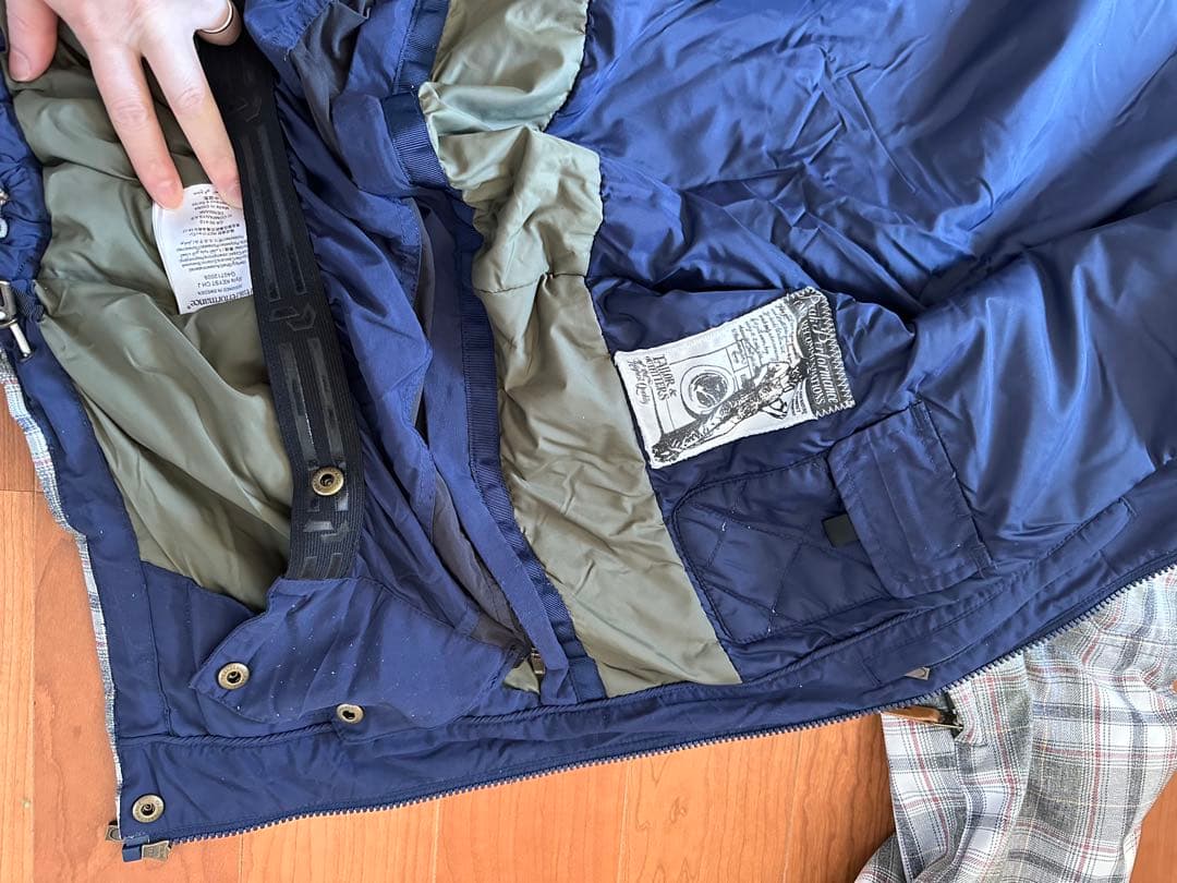 【美品】Peak Performanceスキーウェア上下 Ｌサイズ