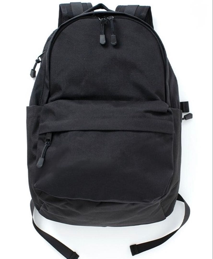 【新品未使用】FORME リュック　東原亜希