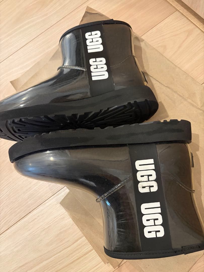 UGGムートンレインブーツクラシッククリアミニブラック