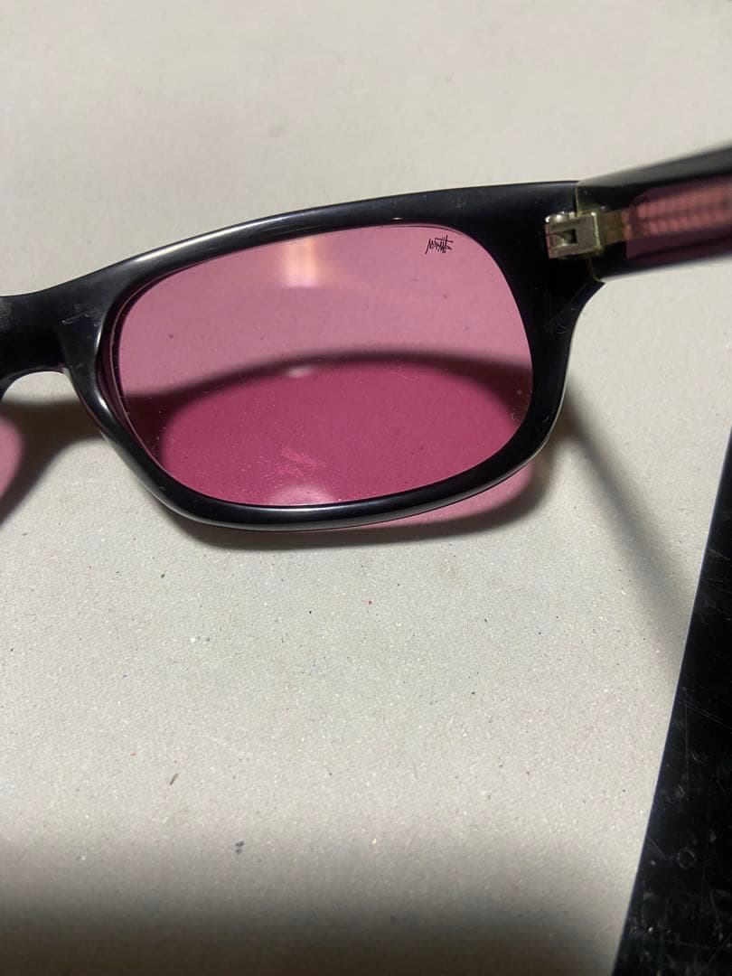 ストゥーシー　サングラス