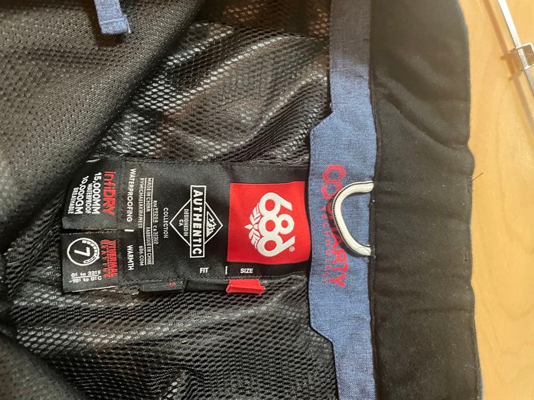 上下セット美品　686 スノーボードウェア　メンズM