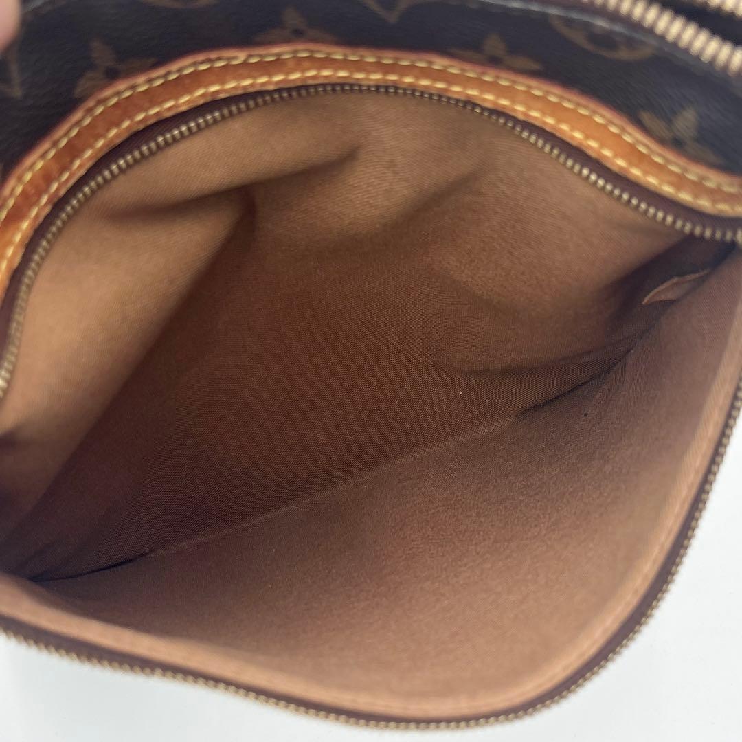 ルイヴィトン M40044 ポシェット ボスフォール ショルダーバッグ