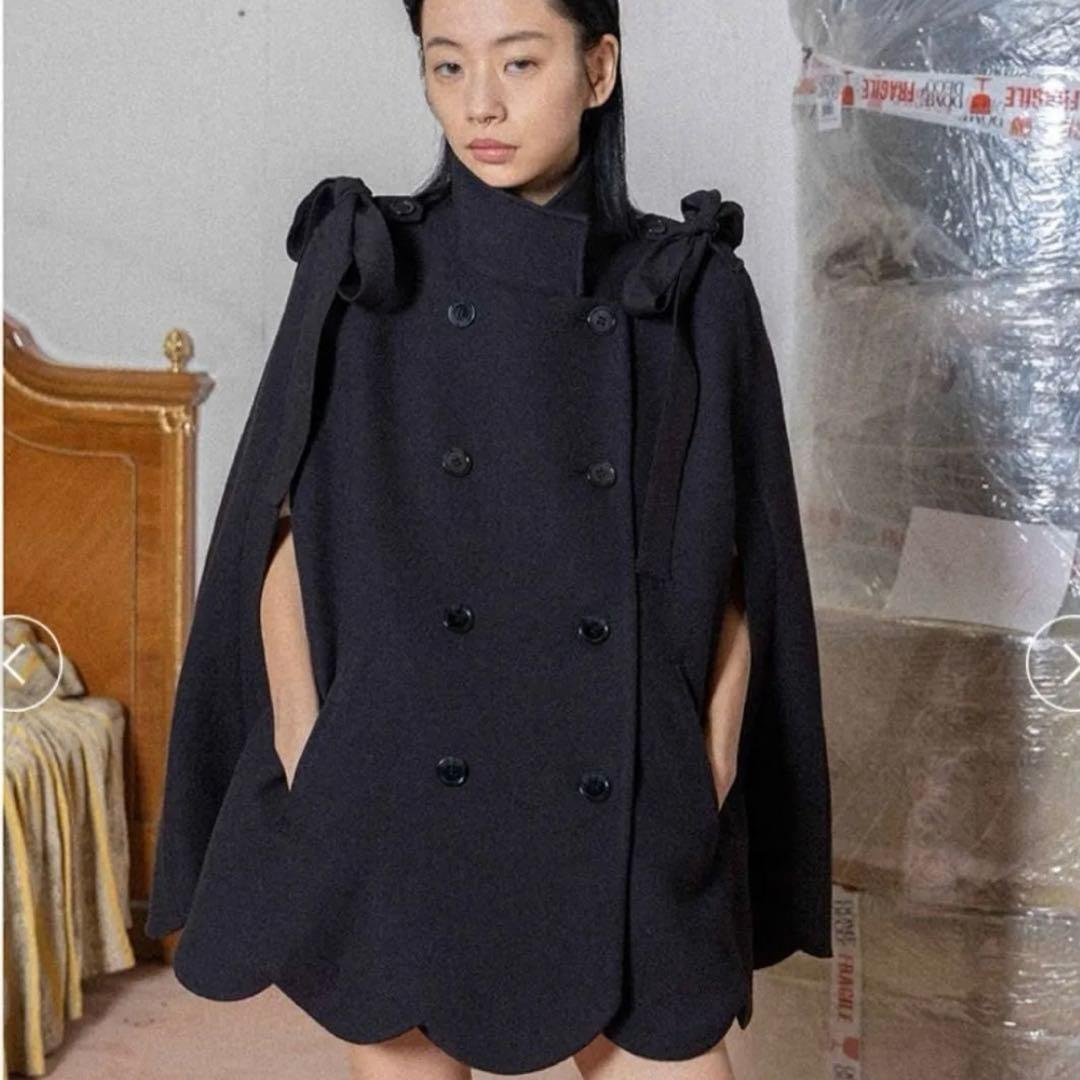 Bibiy. ブラック ケープコート CAPE BLACK リボン付き