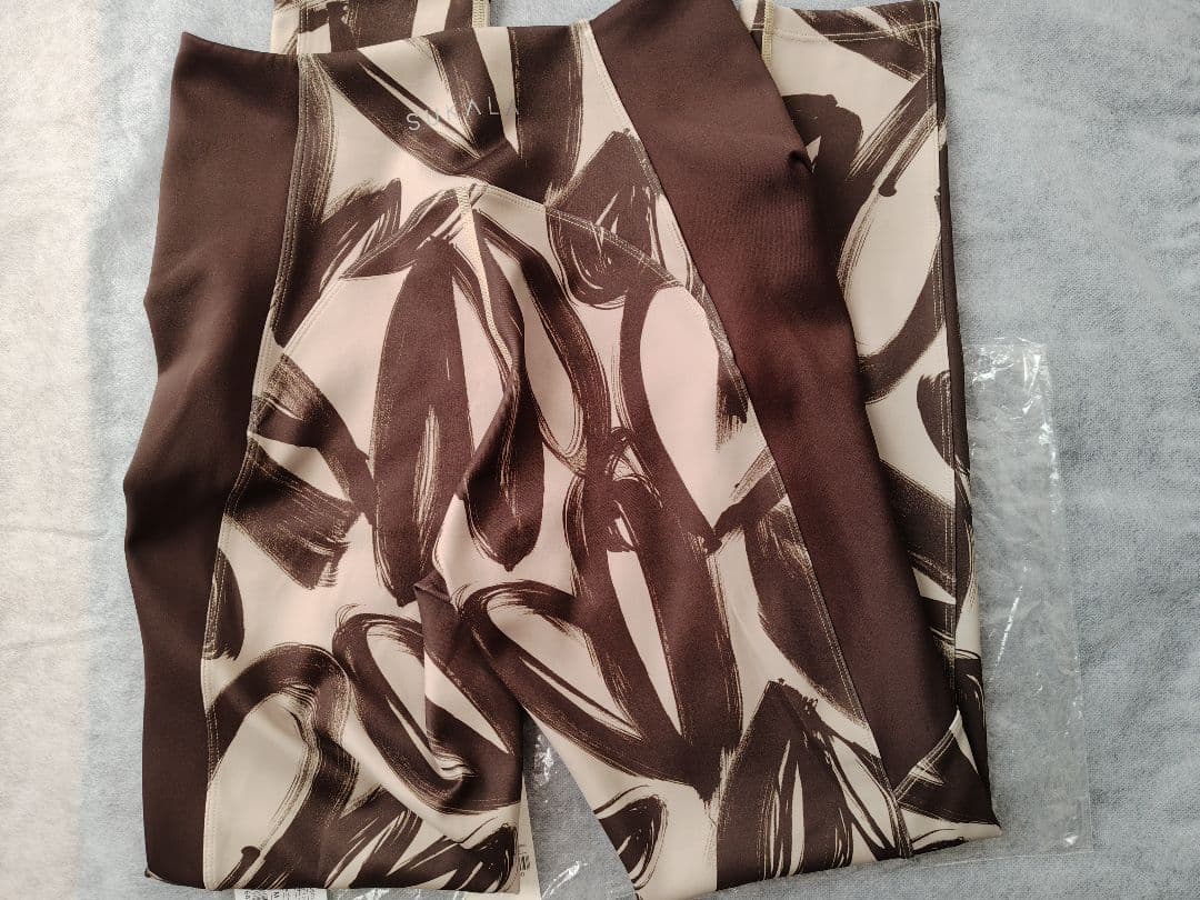 SUKALA WEB限定 ハートプリントサイドギャザーレギンスベージュ