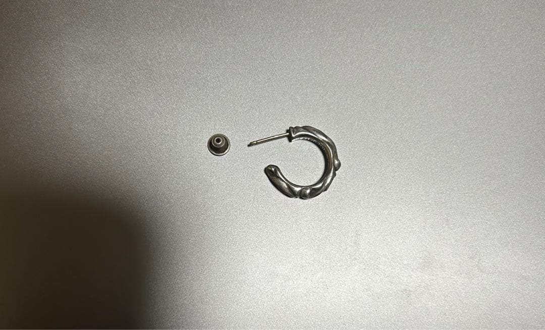 クロムハーツ スクロール フープイヤリング