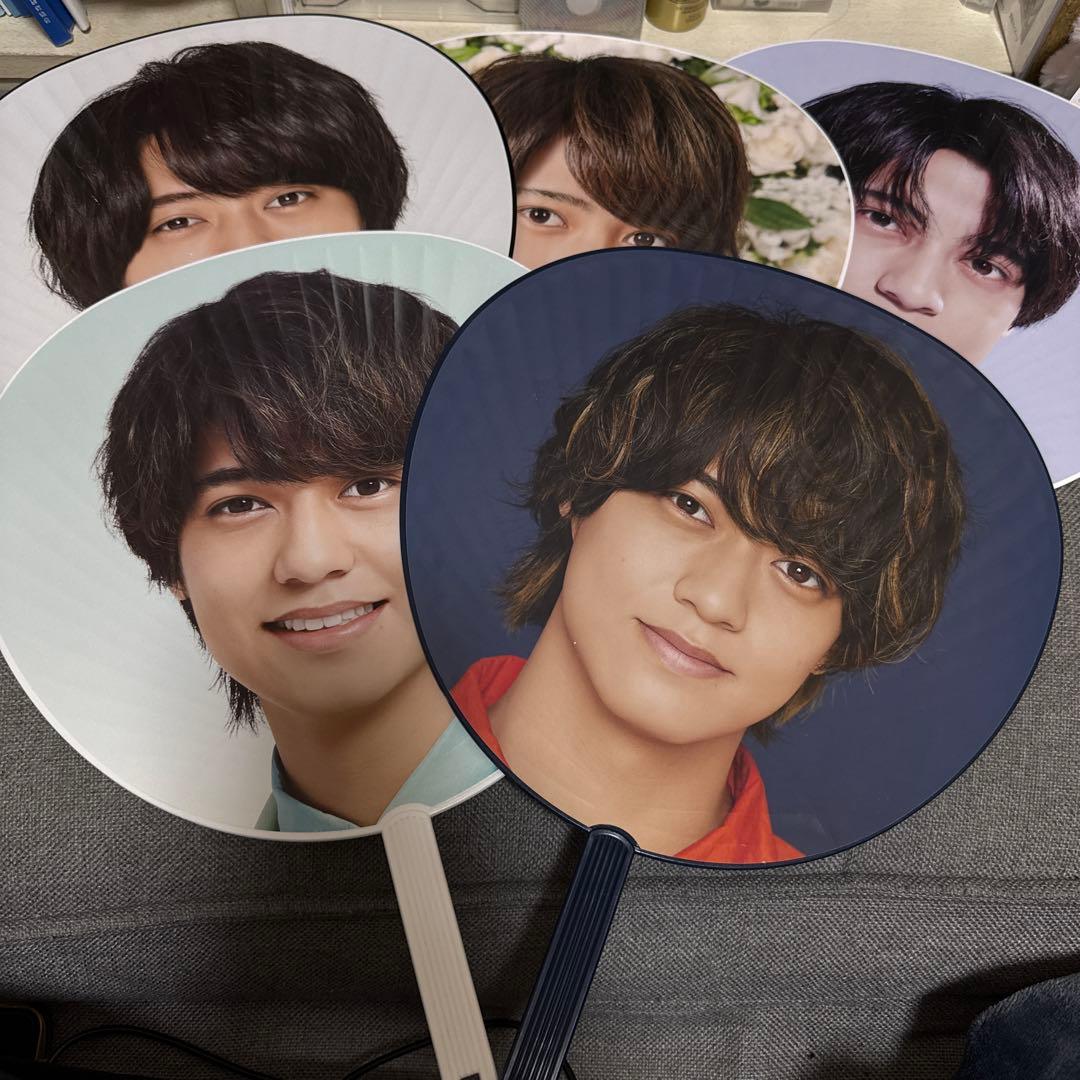 髙橋海人 キンプリ うちわ まとめ売り - メルカリ