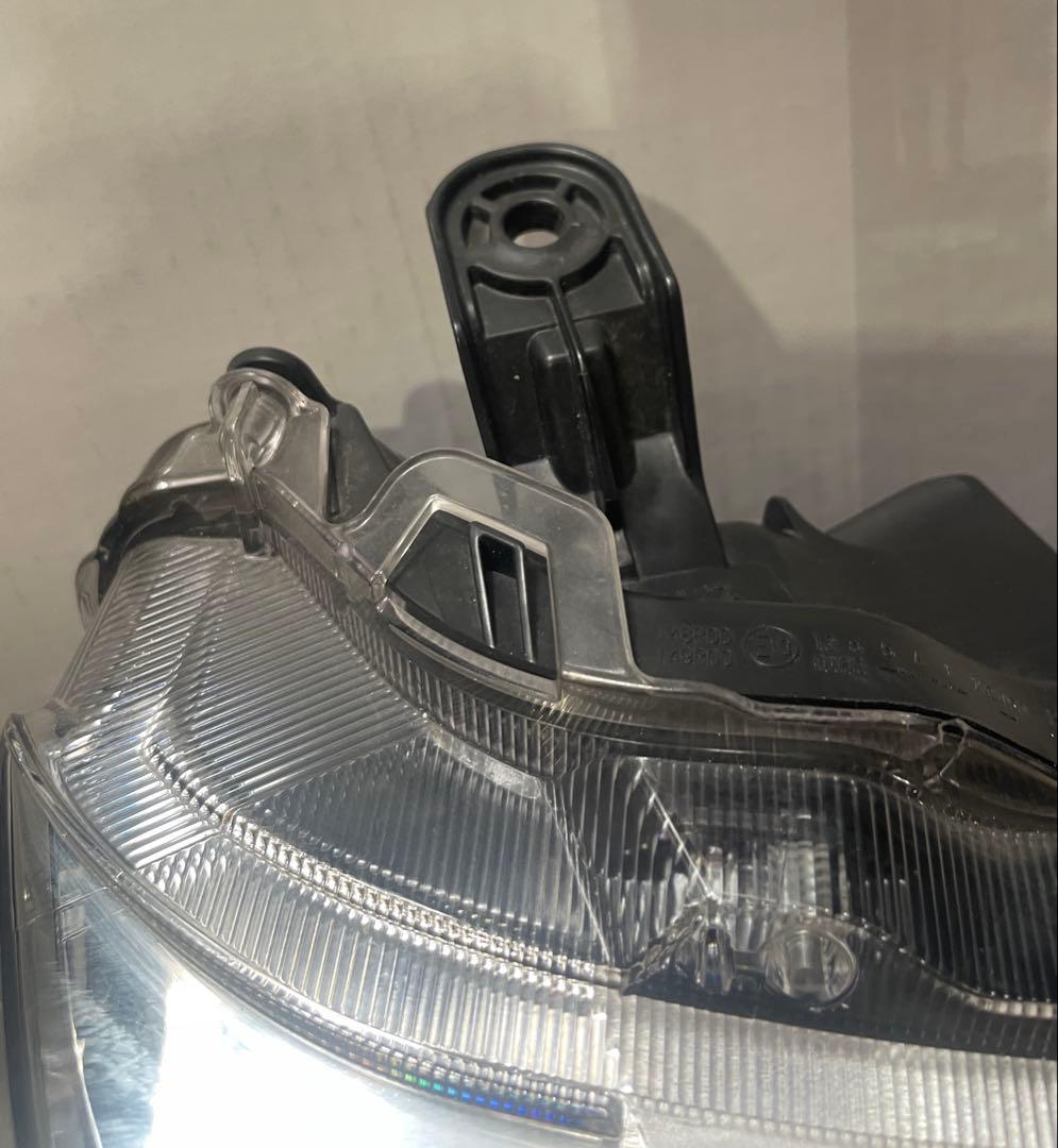 S700Vアトレー　純正ヘッドライト右側用