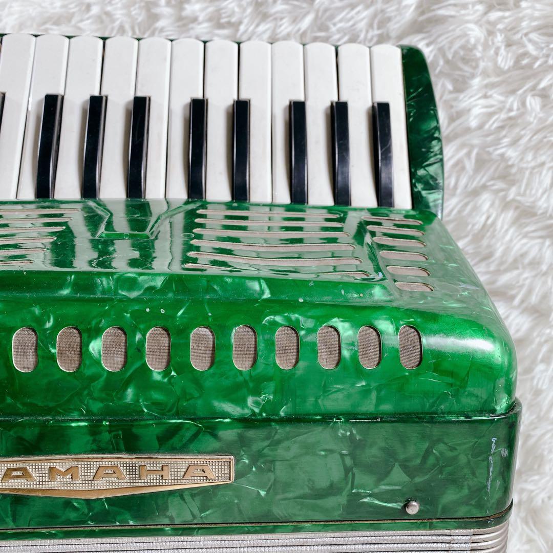 ヤマハ アコーディオン 25鍵盤 専用ケース付き 音出しOKレトロ、現状