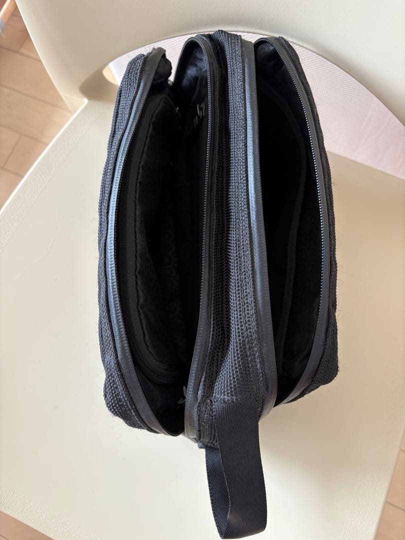 日本未入荷・ハワイ限定】タイトリスト・ラウンドポーチ - メルカリ