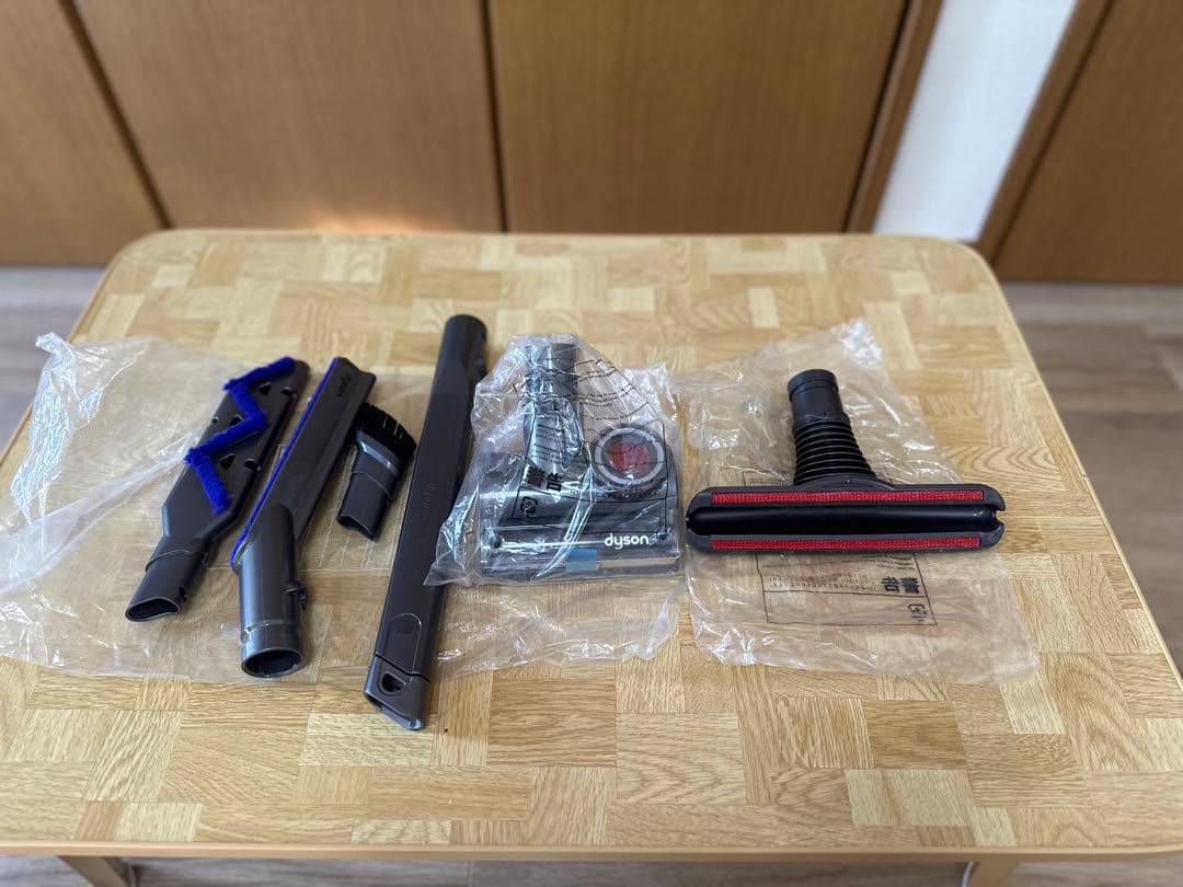 HK　ダイソン　キャニスター掃除機　DC48 分解清掃済み＆一部新品部品