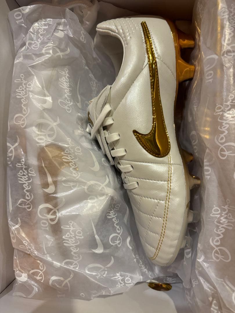 ロナウジーニョ× Nike Tiempo Legend 26.0cm - メルカリ