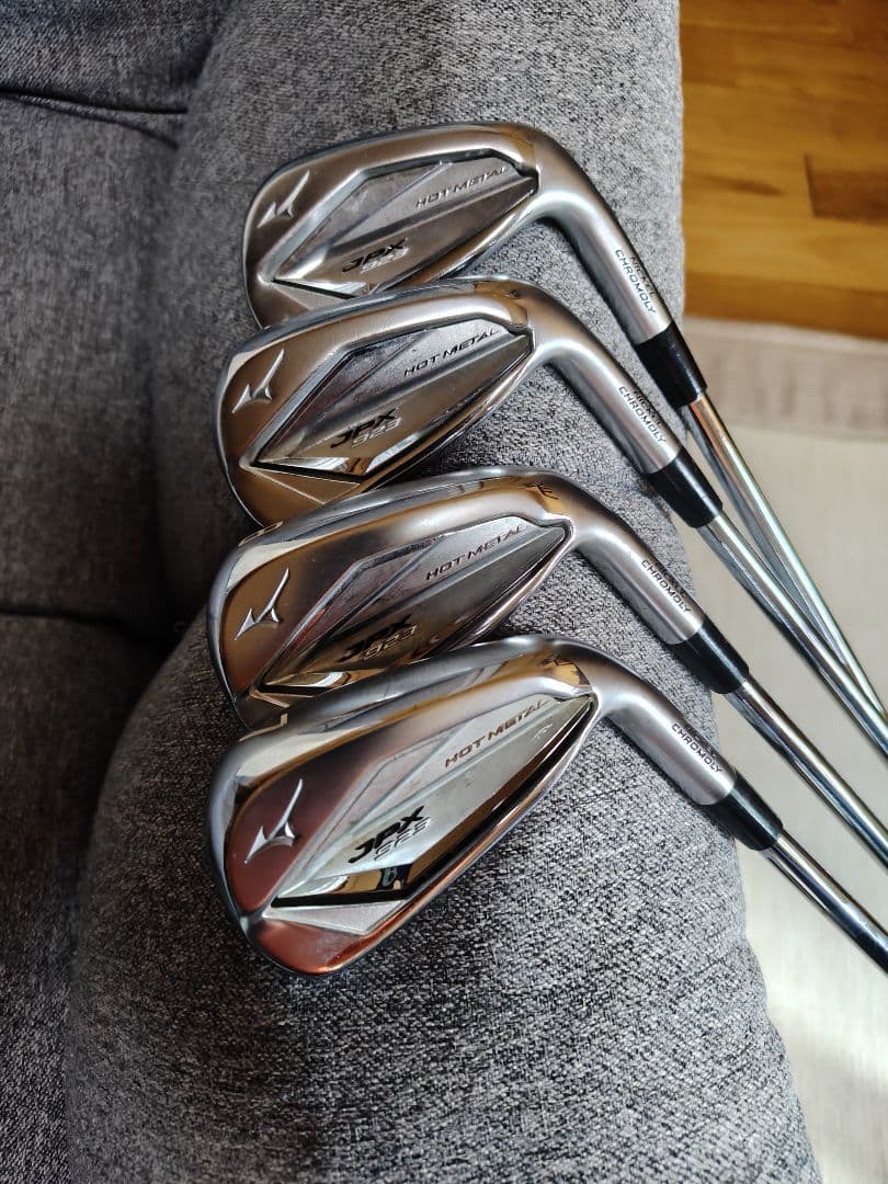 最終値下　ミズノJPX923 HOTL アイアン4本セット7〜P（中古）