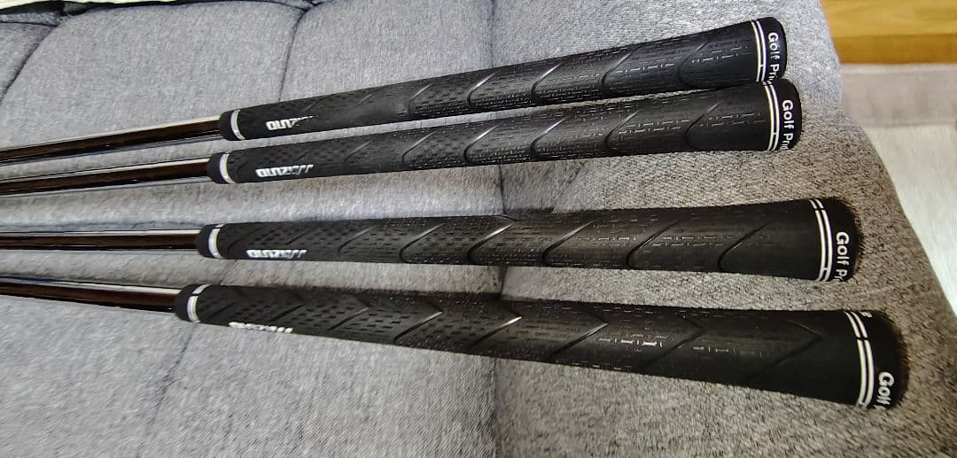 最終値下　ミズノJPX923 HOTL アイアン4本セット7〜P（中古）