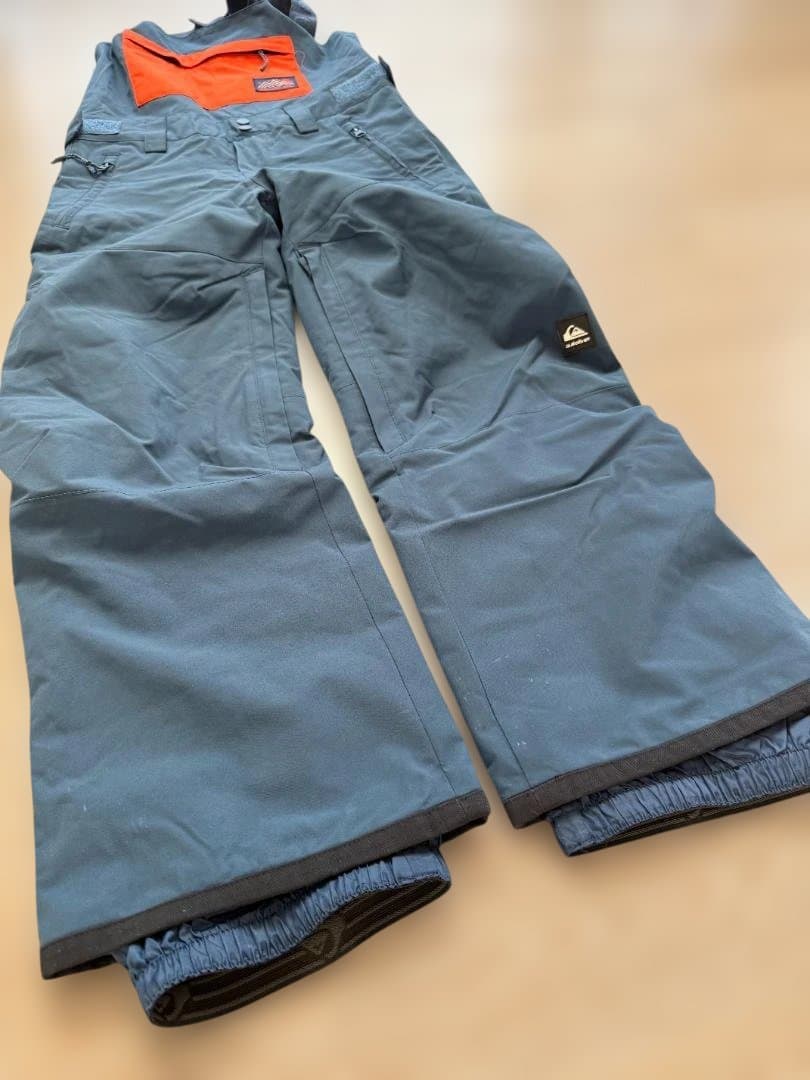 Quiksilver 子ども用スノーボードウェアセット