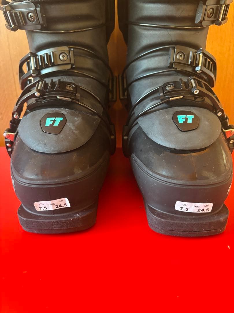 FT Plush Series スキー用ブーツ/未使用