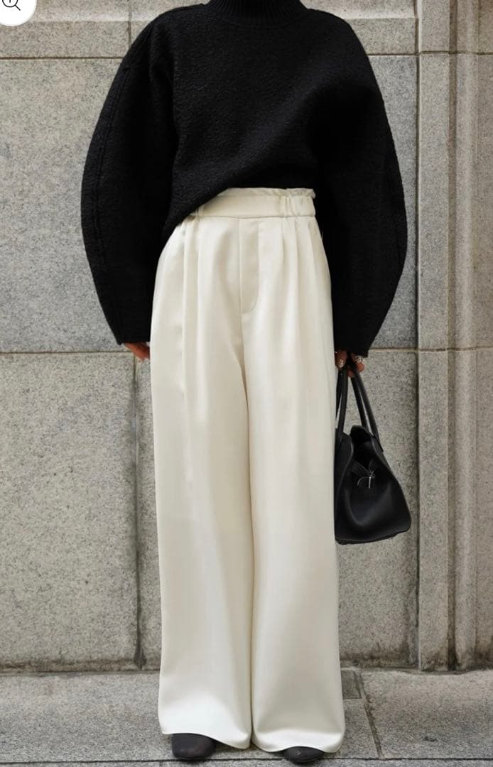 【新品】ELLIE サテンワイドパンツ　WHITE