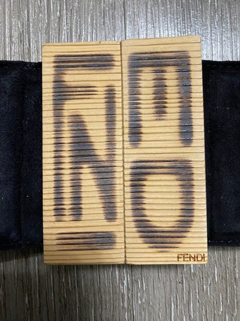 FENDI 幅広ベルト スウェード ウッド 木製 ロゴ レディース