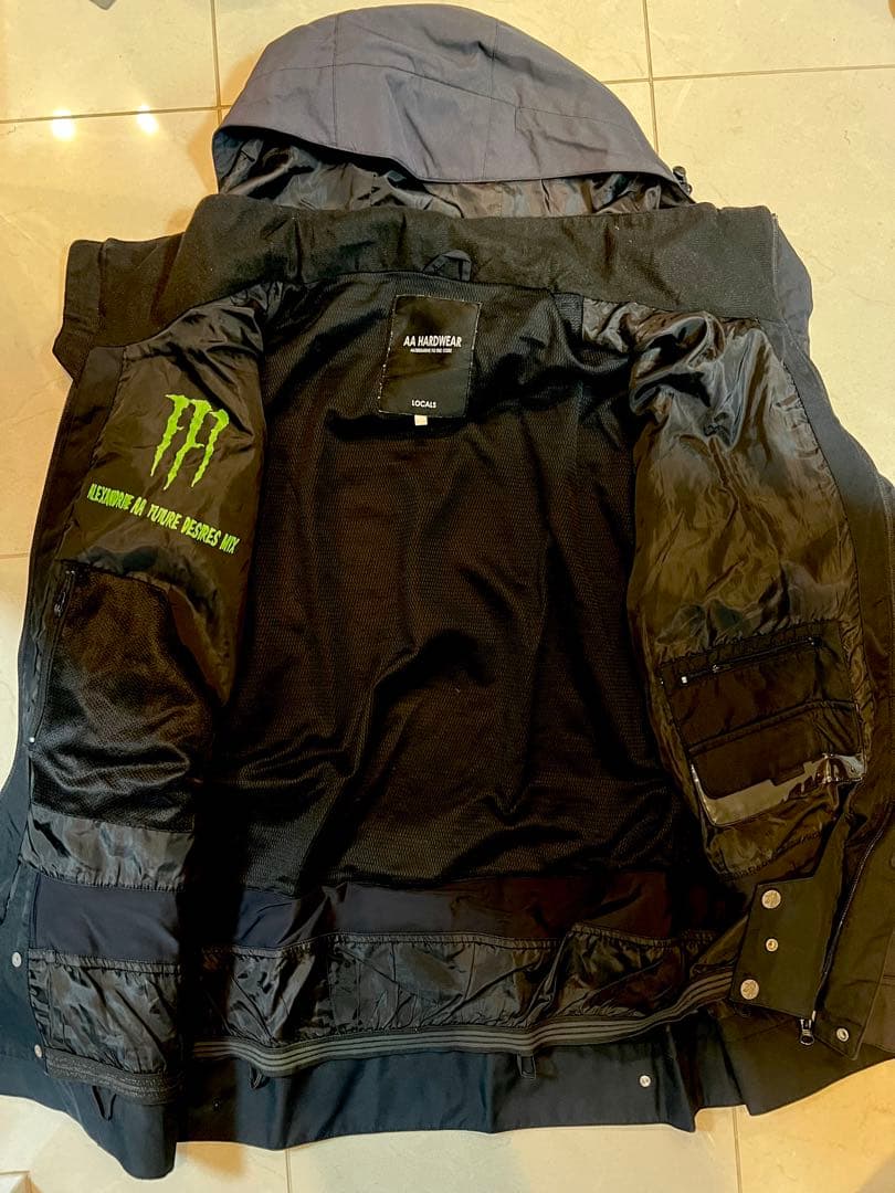 A.A. ダブルエー スノーボードウエア・パンツセット 黒